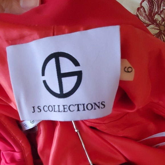 JS COLLECTION RED GOWN - Picture 9 of 10